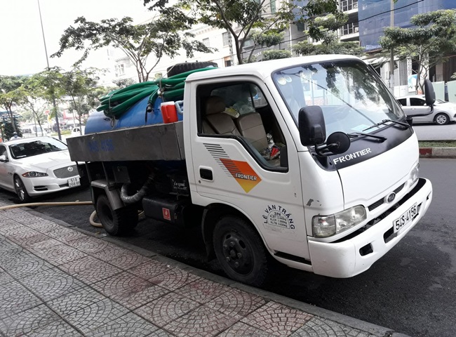 Những lưu ý khi lựa chọn công ty rút hầm cầu Quận 10