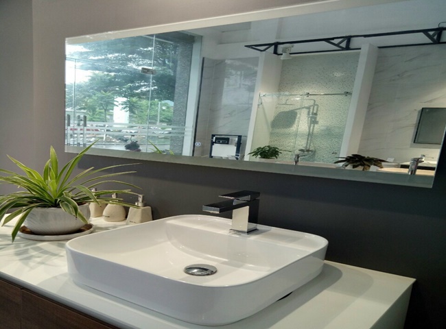 Dùng viên thông tắc bồn lavabo rửa mặt bị nghẹt