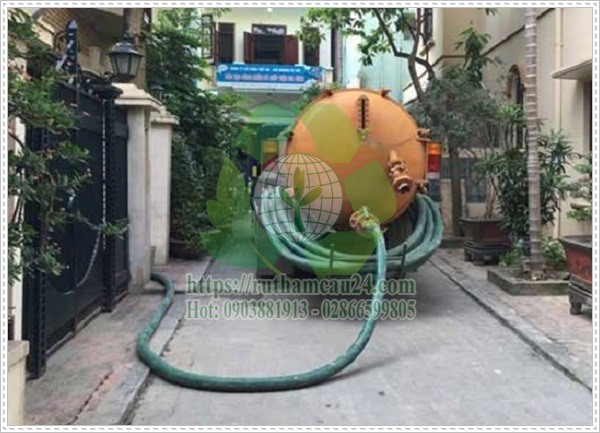 tại sao phải rút hầm cầu định kỳ