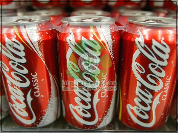 Thông bồn rửa chén bằng cocacola.