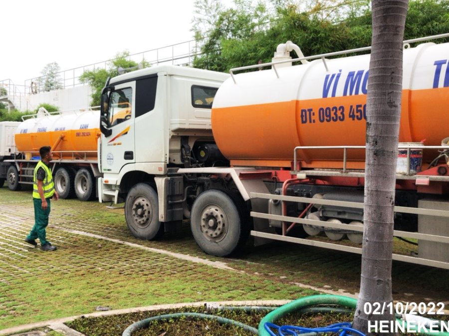 Dịch vụ thu gom b&ugrave;n thải c&ocirc;ng nghiệp Minh Đức